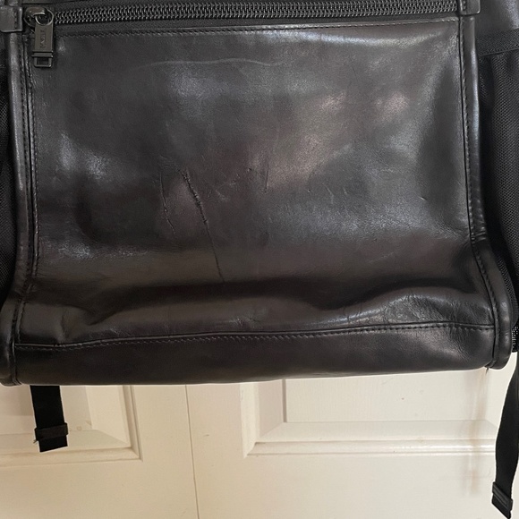 $1000 Tumi Leather Backpack / Bag - 96179DH - Picture 3 of 9